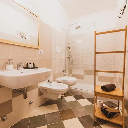 Biancolino B&B 트리카세